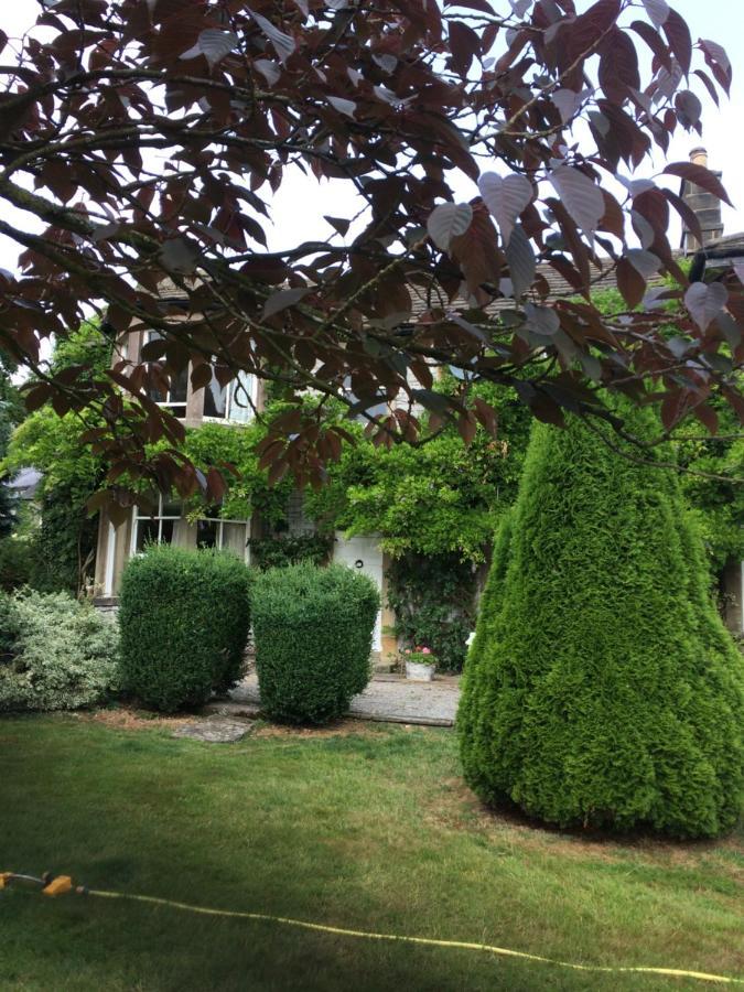 The Hollow Bed And Breakfast Great Longstone Exterior photo